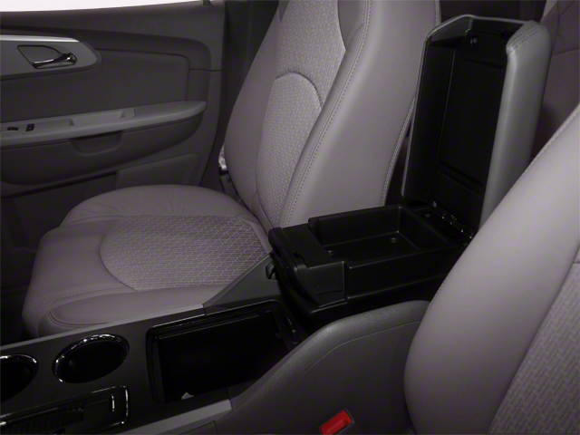2011 Chevrolet Traverse LT w/1LT
