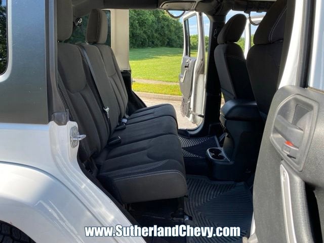 2016 Jeep Wrangler Unlimited Sahara