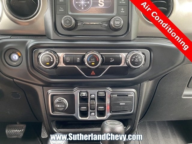 2020 Jeep WRAN SPORT