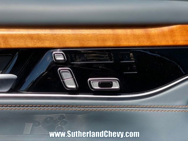 2023 Jeep Grand Wagoneer Series II