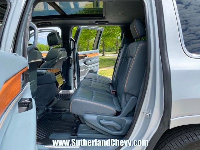 2023 Jeep Grand Wagoneer Series II
