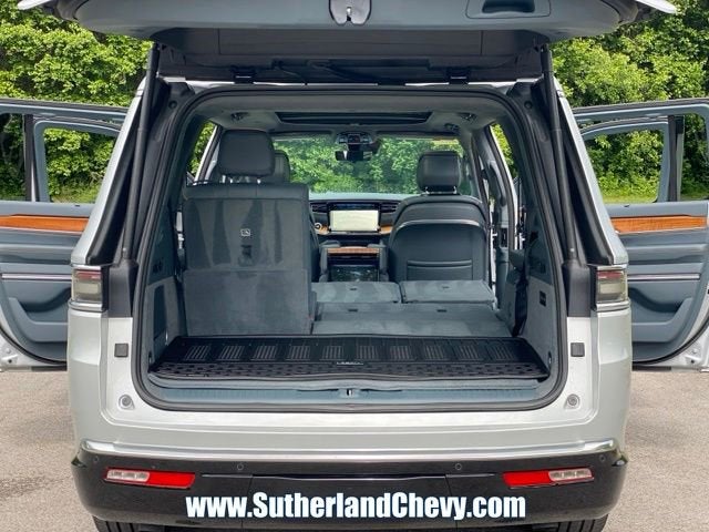 2023 Jeep Grand Wagoneer Series II