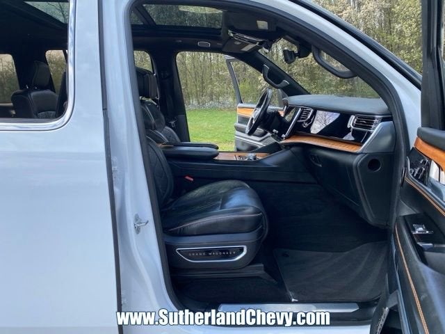 2022 Jeep Grand Wagoneer Series III