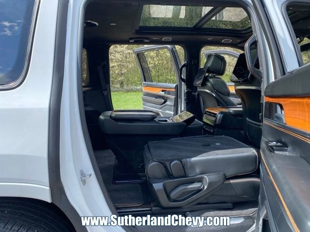 2022 Jeep Grand Wagoneer Series III