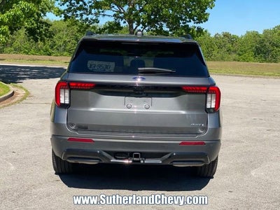 2025 Ford Explorer ST-Line