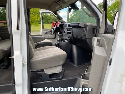2024 Chevrolet Express Passenger 3500 1LT
