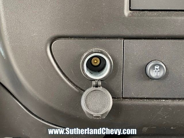 2024 Chevrolet Express Passenger 3500 1LT