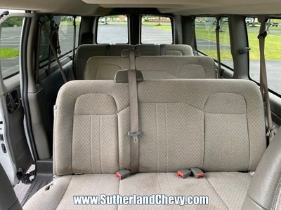 2024 Chevrolet Express Passenger 3500 1LT