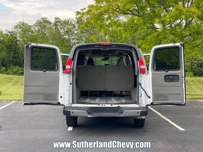 2024 Chevrolet Express Passenger 3500 1LT