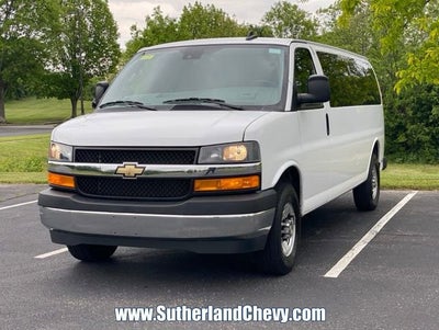 2024 Chevrolet Express Passenger 3500 1LT