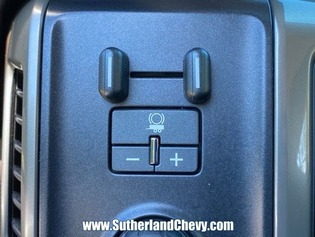 2015 Chevrolet Silverado 3500 HD High Country