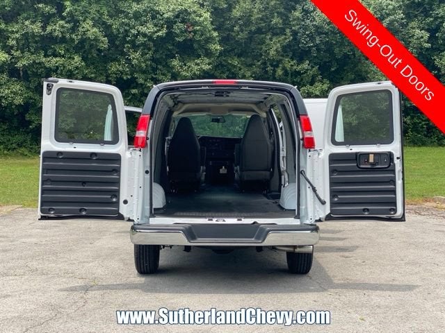 2026 Chevrolet Express Cargo WT