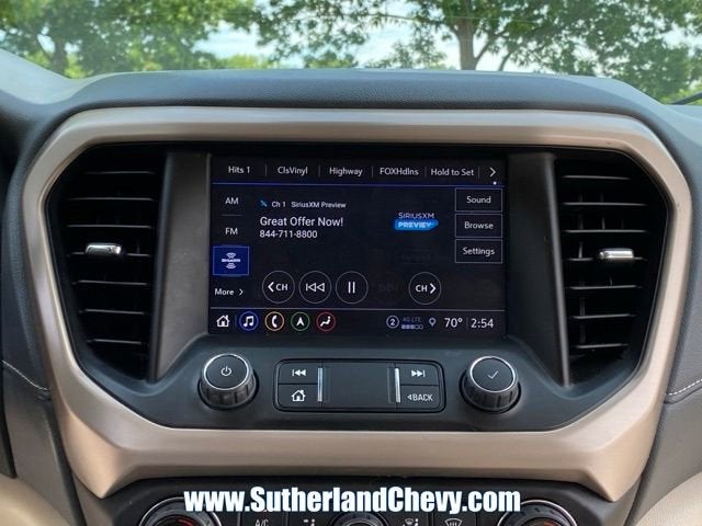 2023 GMC Acadia Denali