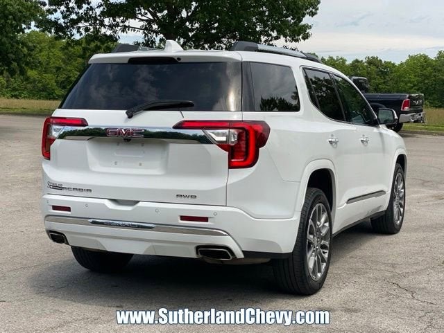 2023 GMC Acadia Denali