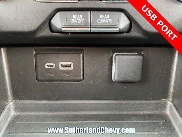 2024 GMC Yukon XL SLE