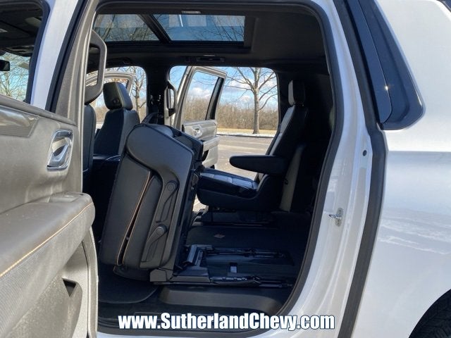 2023 GMC Yukon XL AT4