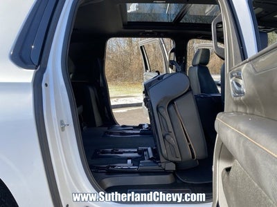 2023 GMC Yukon XL AT4