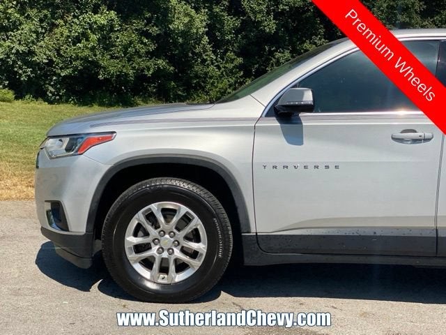 2020 Chevrolet Traverse LT Cloth