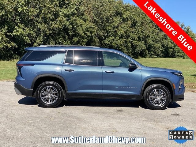 2024 Chevrolet Traverse LT