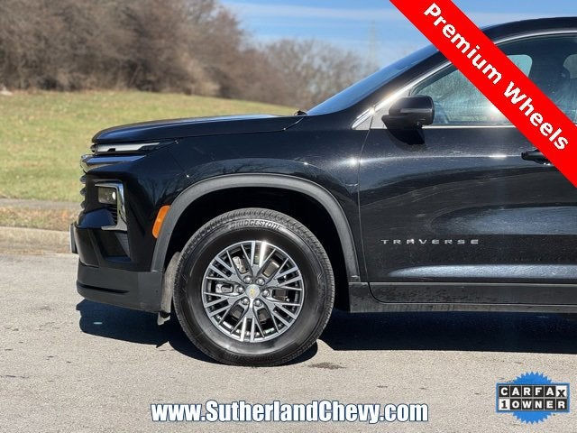 2024 Chevrolet Traverse LT