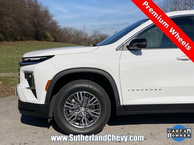 2024 Chevrolet Traverse LT