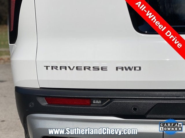 2024 Chevrolet Traverse LT