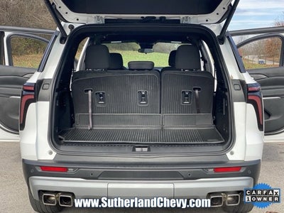 2024 Chevrolet Traverse LT