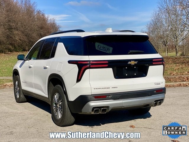 2024 Chevrolet Traverse LT