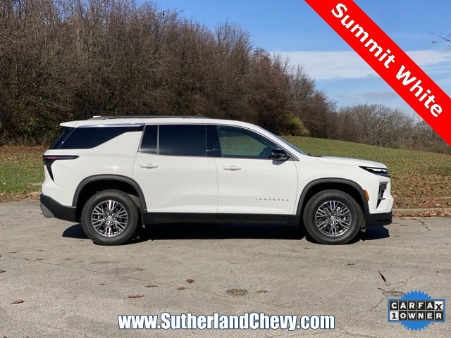 2024 Chevrolet Traverse LT