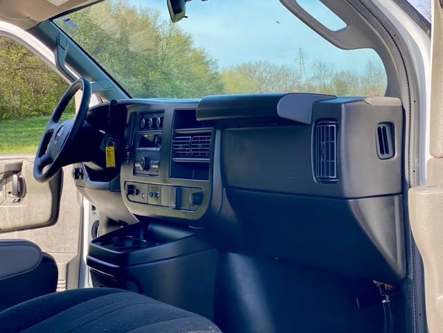 2024 GMC Savana Cargo 2500 Work Van