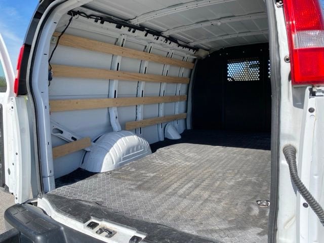 2024 GMC Savana Cargo 2500 Work Van