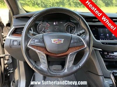 2022 Cadillac XT5 Premium Luxury