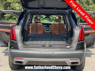 2022 Cadillac XT5 Premium Luxury