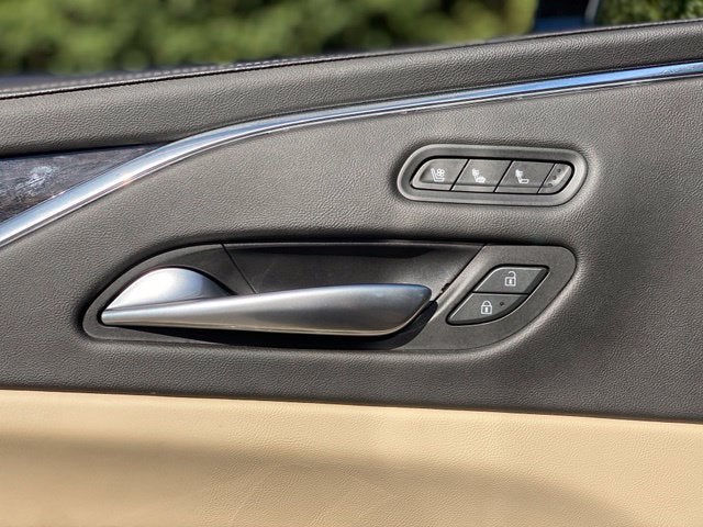 2022 Cadillac Escalade ESV Premium Luxury