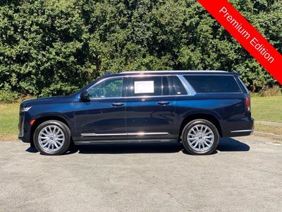 2022 Cadillac Escalade ESV Premium Luxury
