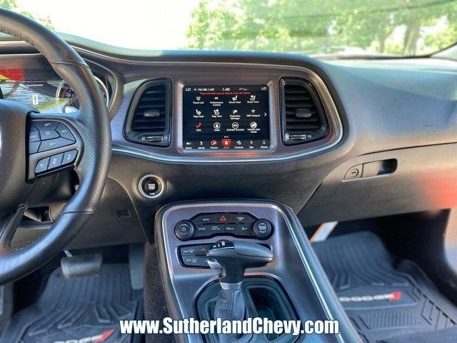 2018 Dodge Challenger 392 Hemi Scat Pack Shaker