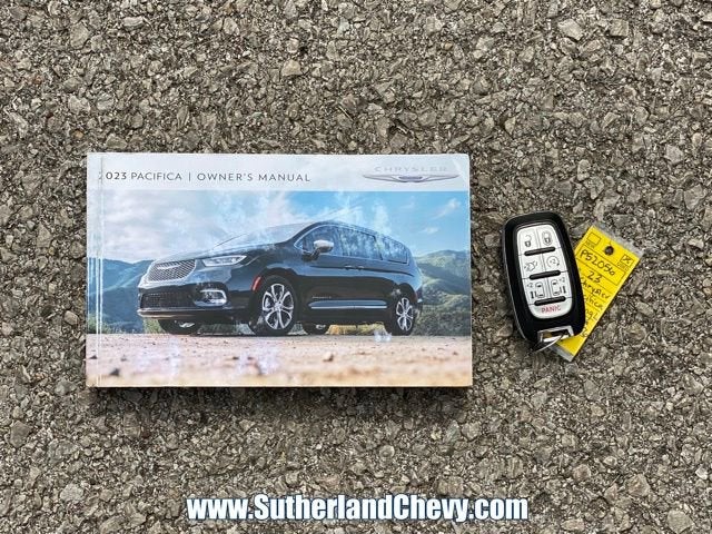 2023 Chrysler Pacifica Touring L