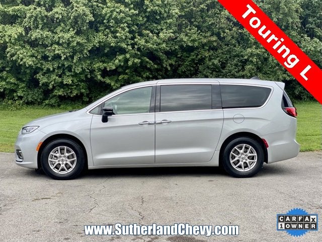 2024 Chrysler Pacifica Touring L