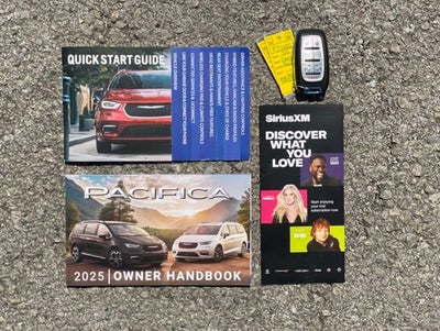 2025 Chrysler Pacifica Select