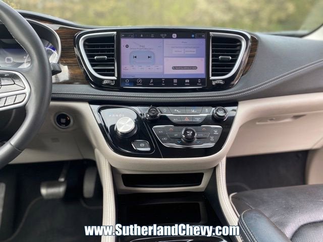 2023 Chrysler Pacifica Limited