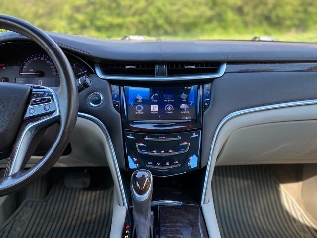 2016 Cadillac XTS Luxury Collection