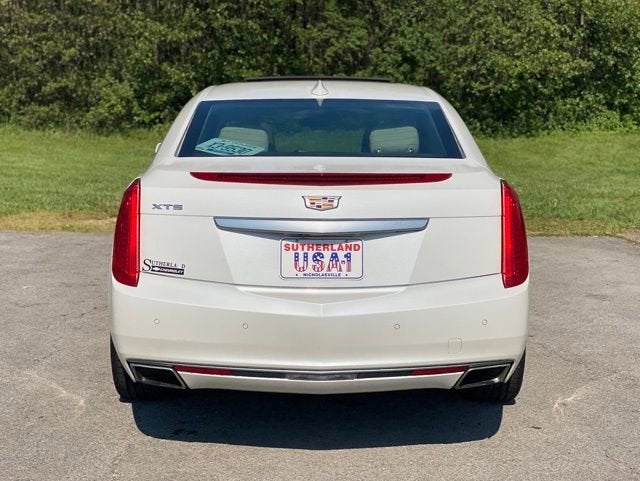 2016 Cadillac XTS Luxury Collection