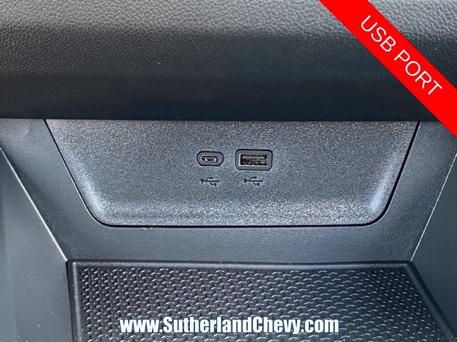 2027 Chevrolet Equinox LT - Photo 33