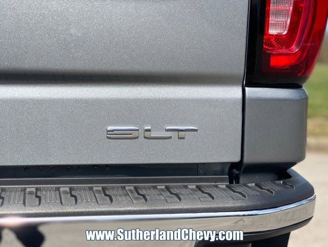 2025 GMC Sierra 1500 SLT