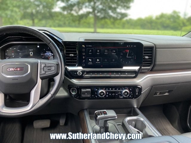 2022 GMC Sierra 1500 SLT