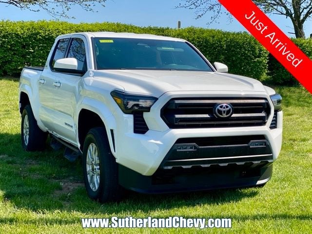 2024 Toyota Tacoma 4WD SR5