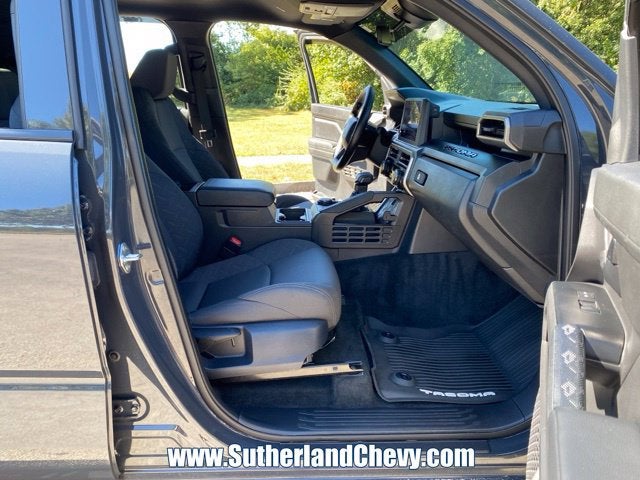 2025 Toyota Tacoma 4WD SR
