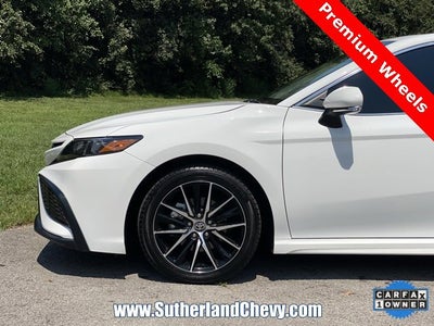 2024 Toyota Camry Hybrid SE