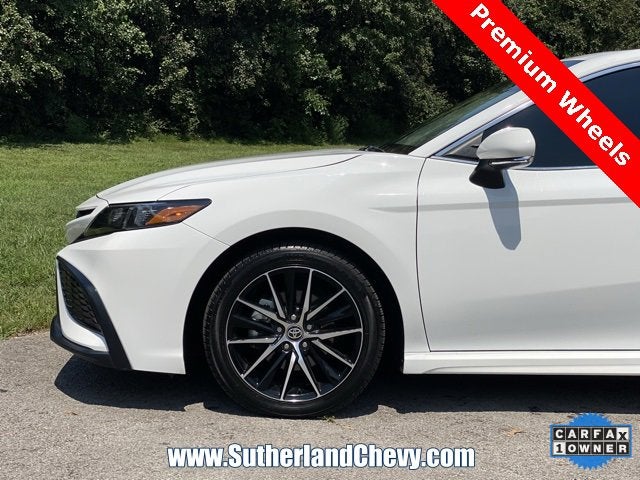 2024 Toyota Camry Hybrid SE