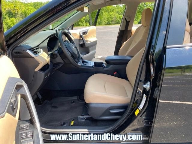 2025 Toyota RAV4 Hybrid LE